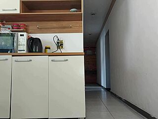 Risky Quickie With Friend While Hubby Showers