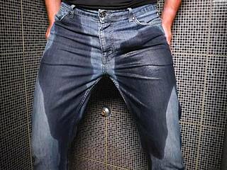 Guy Soaks Jeans in Pee Before Outdoor Cumshot