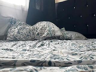 I feel the sleepwalking urge masturbating my latina pussy so softly homemade