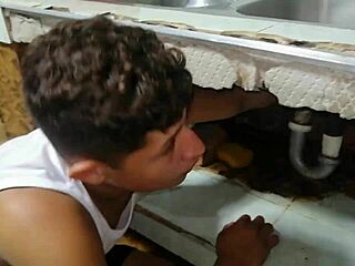 sexi plumber fixes my wet pussy coladera 😏🔧💦