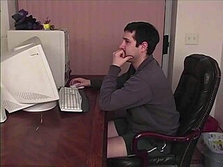 Taylor Chubby BBW Milf Handjob Ends In Tit Cumshot