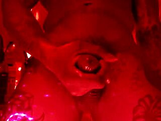 hallelujah johnson worships big black hairy cock solo