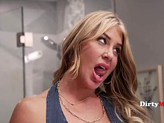 stuck milf needs paramedics' cocks in bathroom now?