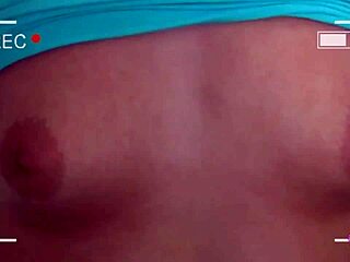 the babe licks fingers pussy to lesbian orgasm bliss