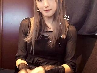 cute gal ladyboy jerks off solo assfucking tease video