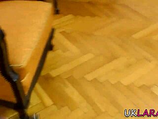 Classy High Heeled Brit Mature Fingers Her Smooth Spot