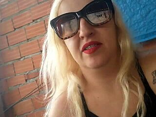 milf backyard blowjob big ass blonde cum in mouth