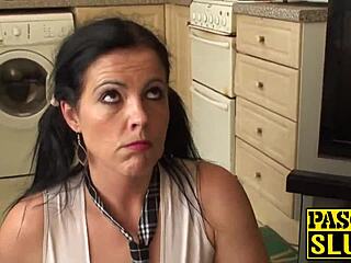 english milf ass stretched wide by anal pounding