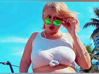 Bebezita's big natural tits and milf pussy tease 🔥🍑