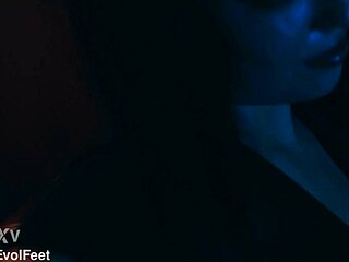 her tongue devours my toes hungrily