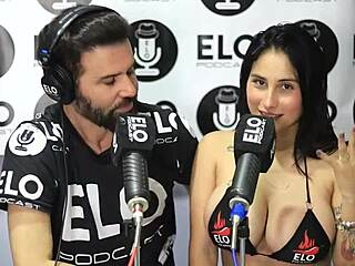 jenifer play's podcast interview turns super spicy and horny 😏🔥💋