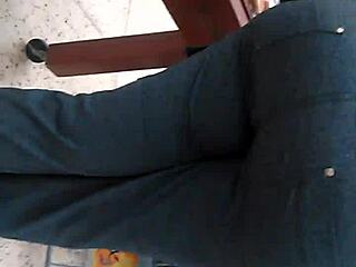 big booty pawg milf caught candid shaking ass at cub foods store