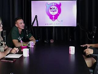 SWINGER HOUSE TRANS TRYOUT TURNS BRIGAS MANSÃO URSO WILD!