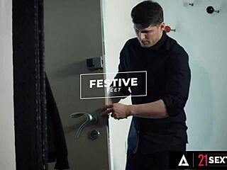 Lulu Love Hot Birthday Sex Sticky Foot Cumshot