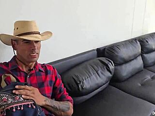 i catch employee fucking maid join threesome pussy ride