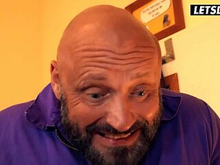 Housekeeper Pounds Sexy Teen Hardcore Hotel Fuck