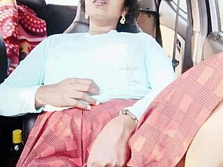 Desi babe screams in car sex with dirty Telugu pussy talk!